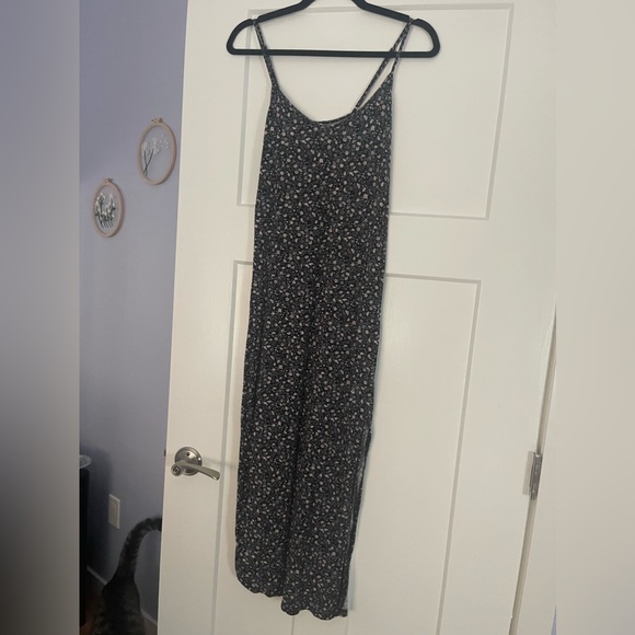 Comfy floral midi dress - Picture 1 of 3